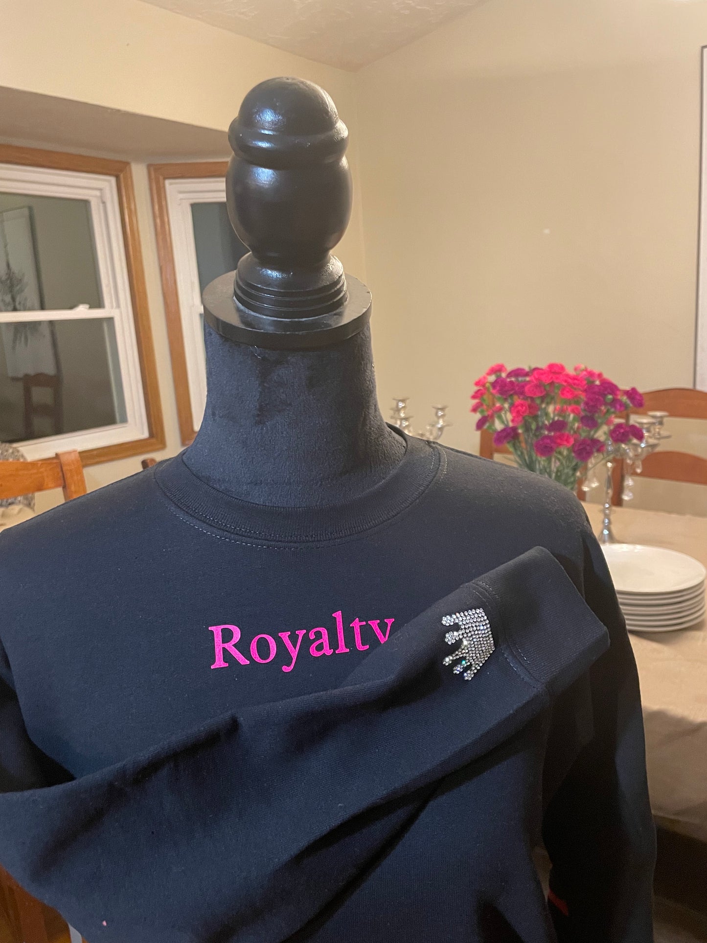 Women’s “Royalty” collection Black/fuchsia