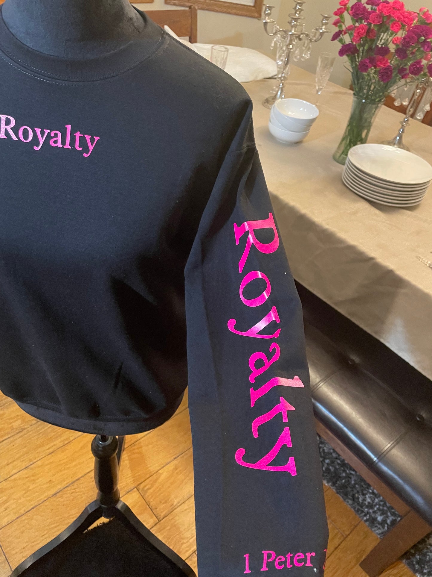 Women’s “Royalty” collection Black/fuchsia